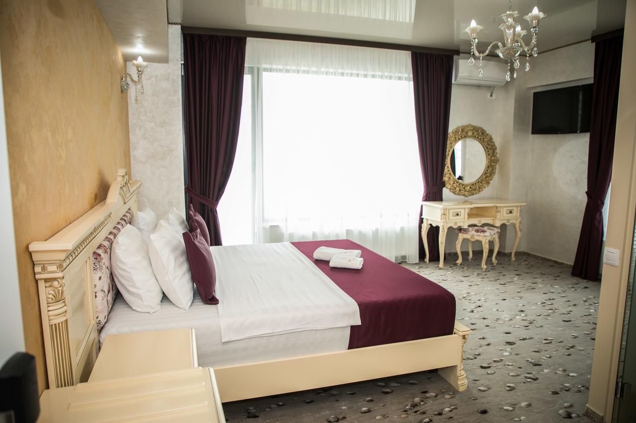 Almar Lake View Boutique H Adults Only Mamaia Buitenkant foto