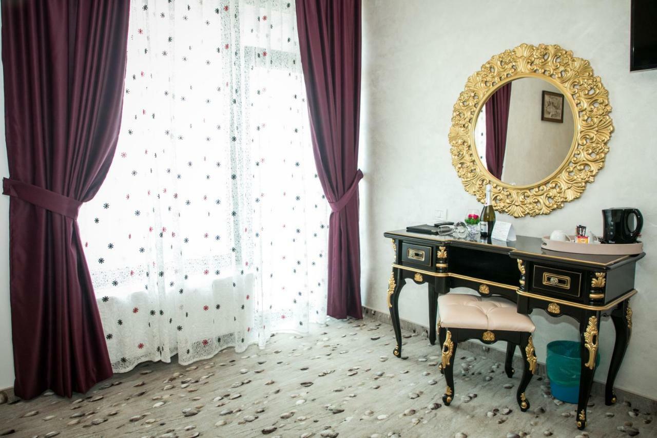 Almar Lake View Boutique H Adults Only Mamaia Buitenkant foto